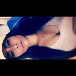 Meet your Posher, Katelyn